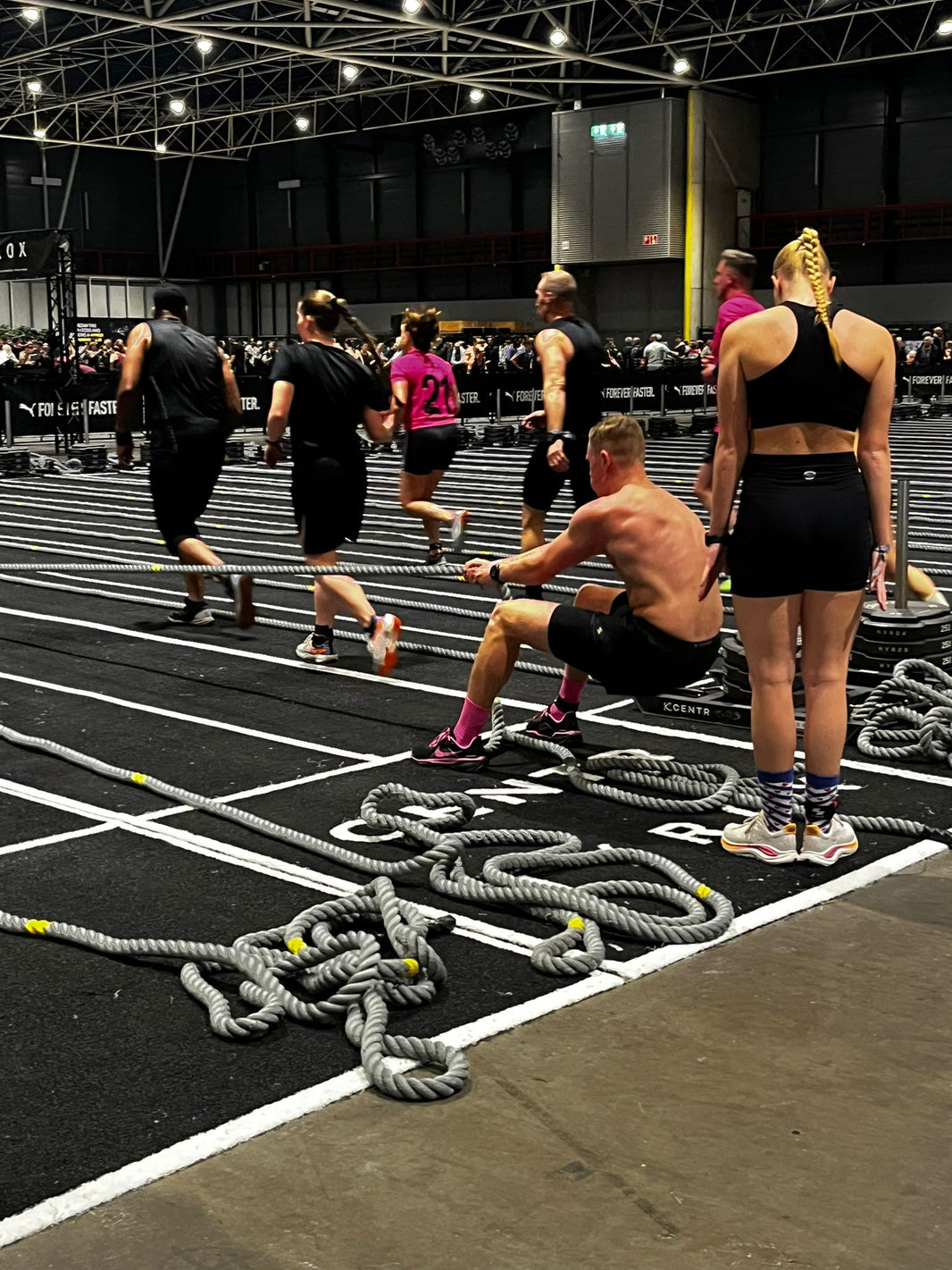 Gas geven of doseren? Zo verdeel je je energie tijdens een HYROX-race: